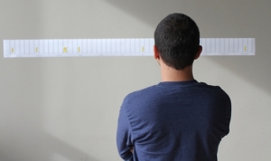 リニアカレンダー！横1.8メートル、切れ目のない壁掛けカレンダー！