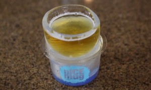 氷のグラスを作る方法&海外製の氷のマグカップ製造キット! 氷のグラスを作る方法&海外製の氷のマグカップ製造キット!