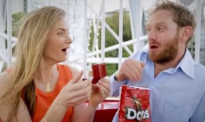 ドリトスCMコンテストの問題作!?ドリトス大好きバカップルが見たものとは!? ドリトスCMコンテストの問題作!?ドリトス大好きバカップルが見たものとは!?