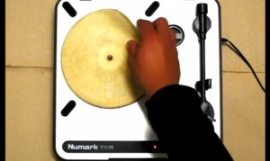 トルティーヤがレコードに！？チョコレートや氷も？変なレコード大集合！