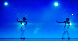 光と星座のダンス！プロジェクションマッピングによる新感覚舞台！